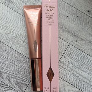 Charlotte Tilbury Beauty Light Wand In Pillow Talk